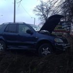 Wypadek w Lniskach: zderzenie volkswagena z mercedesem