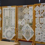 Zobacz przepiękną wystawę haftu kaszubskiego – jest już dostępna w Żukowie!