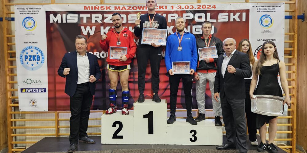 „Rebelianci” z 9. medalami Mistrzostw Polski w Kickboxingu