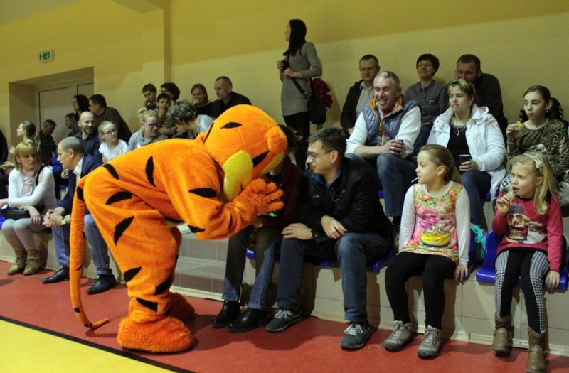 otwarcie-hali-w-baninie-20160309-hala-banino-057_800x525