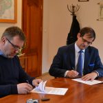 Podpisano umowę na budowę bieżni w Goręczynie i Somoninie