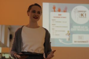 Marta Goluch przeprowadziła krótki kurs przedwyborczy fot. P.Ch. / zKaszub.info