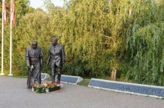 W Gdańsku pomazano farbą pomnik Jana Pawła II
