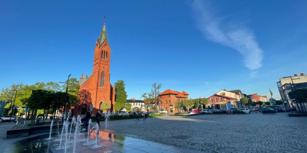 Uwaga kierowcy! Czasowa zmiana organizacji ruchu w obrębie ulic Kościuszki i Rynek w Kartuzach